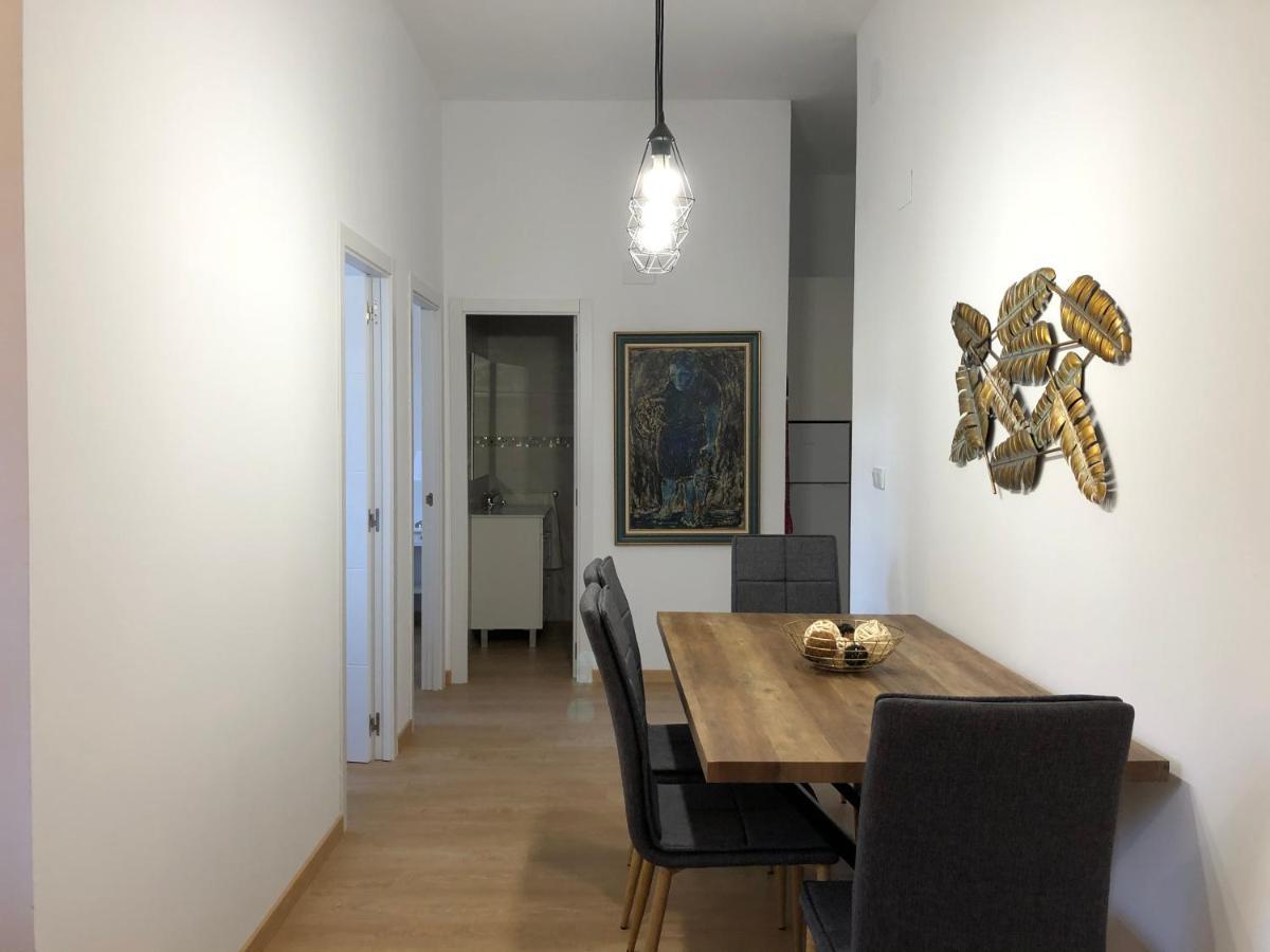 Apartamentos Iglesia De Santiago 赫雷斯 外观 照片